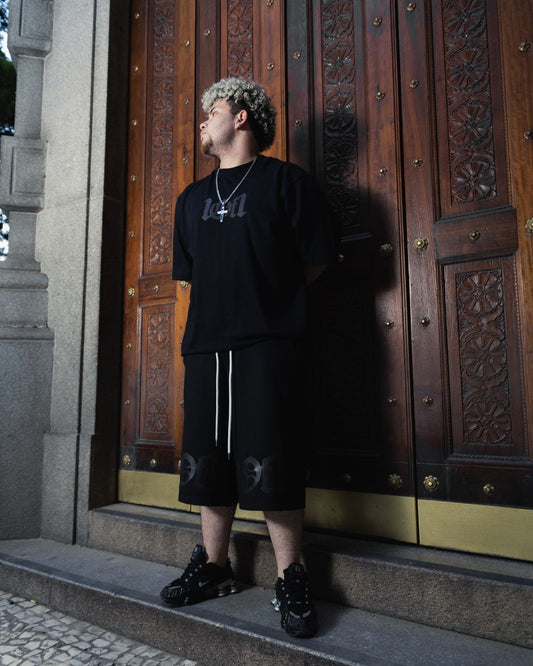 Bermuda Preta "Ash Leather Field"